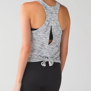 Lululemom salut the sun tank 🌞